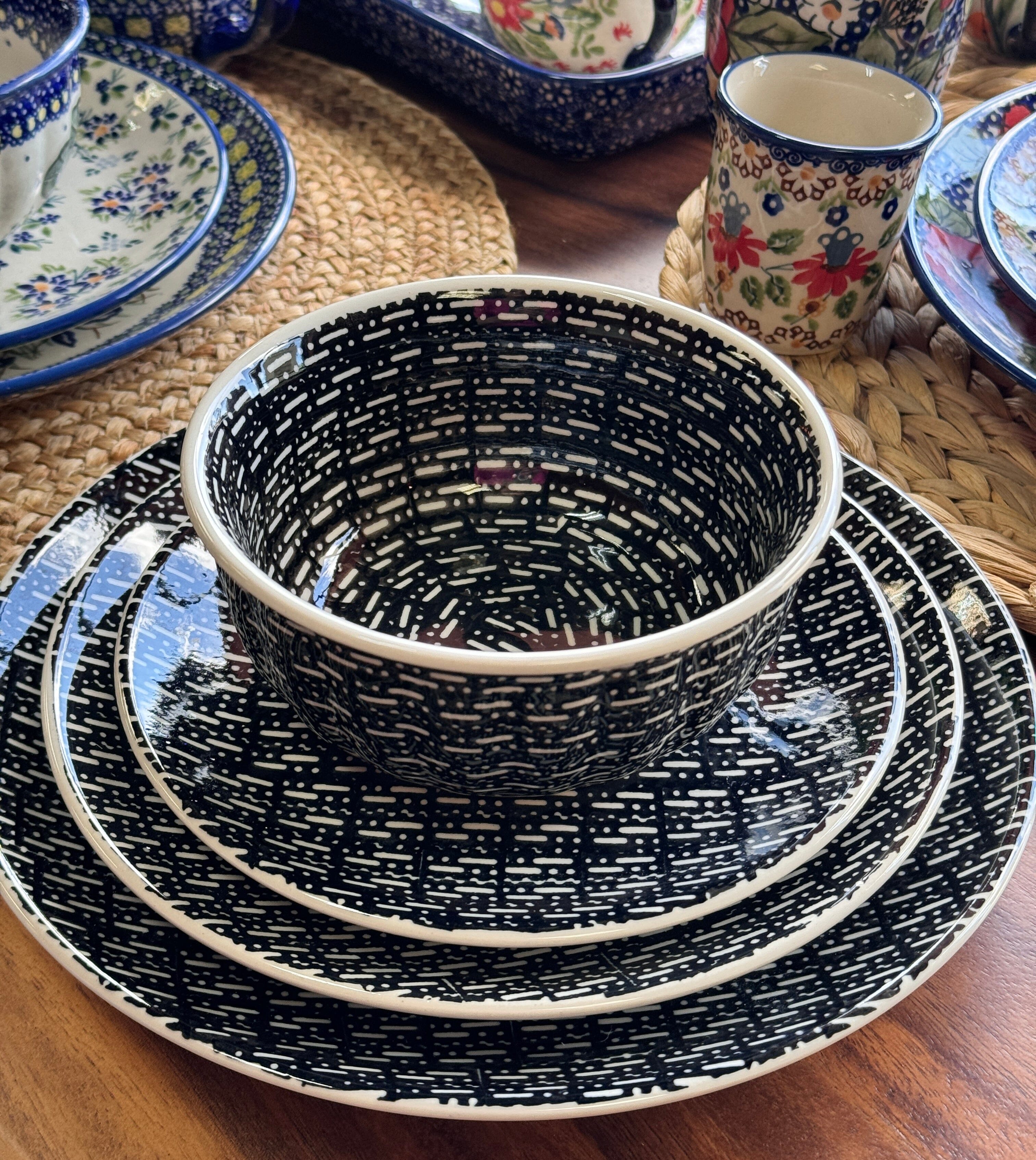 Plate, Round, Salad, 8.5" in "Metro" by Manufaktura | T134T-WCZM