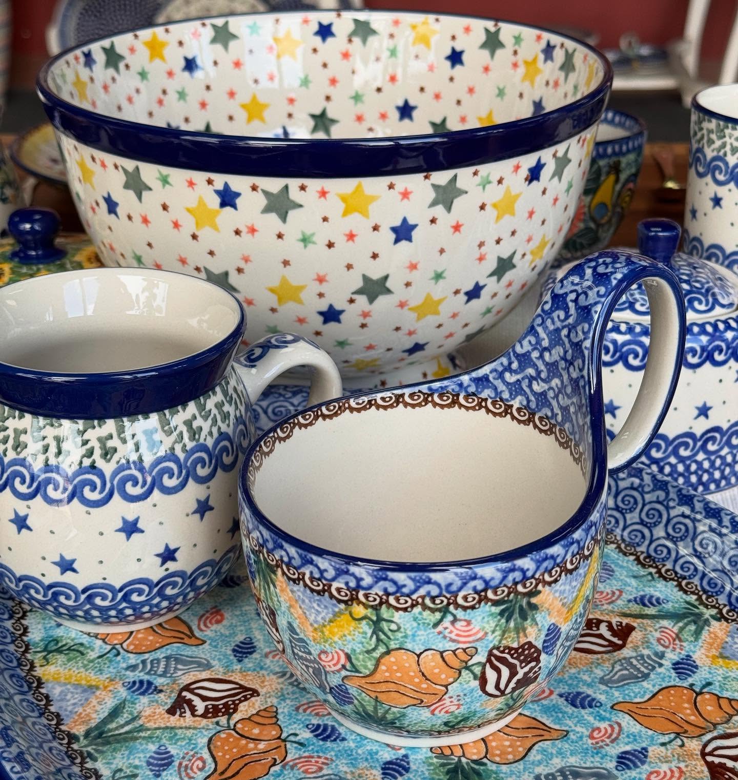 Mug, Belly Mug, 16 oz Large in "Starry Sea" by Ceramika Artystyczna | A073-454C